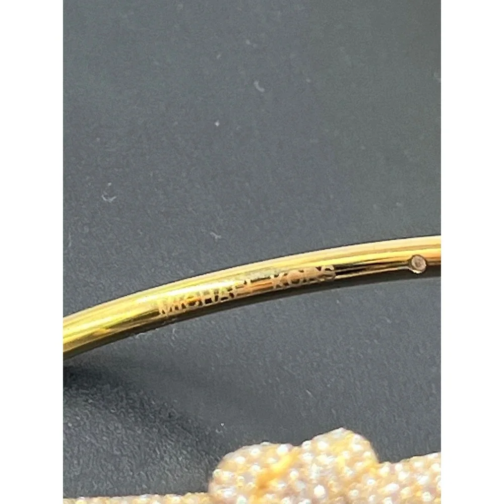 Michael Kors Brilliance Crystal Pavé Knot Hinge Bangle Bracelet Model MKJ4191710